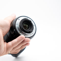 Nikon 12-24 mm f/4 DX – Lente Gran Angular Usado en Estado Impecable