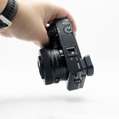 Sony A6100 con Lente 16-50 mm – Usada Impecable