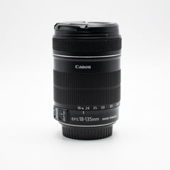 Canon EF-S 18-135 mm f/3.5-5.6 IS STM — Zoom versátil para cámaras APS-C