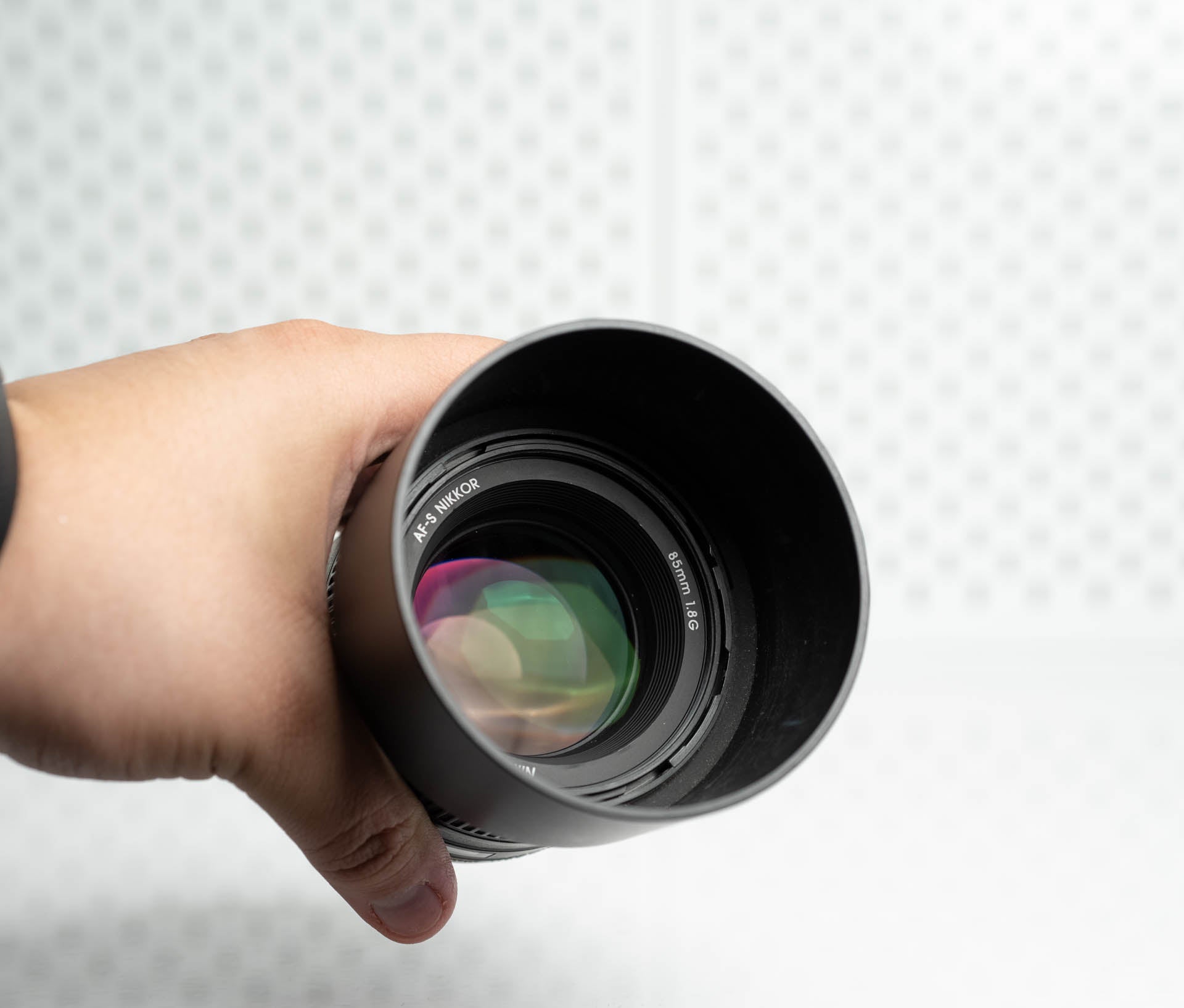 Lente Nikon AF-S 85mm f/1.8G (Usado, Excelente Estado) – Retratos con Bokeh Profesional