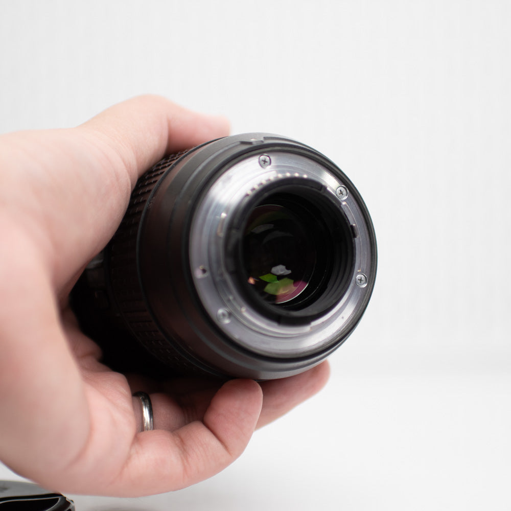 Lente Nikon AF-S 16-35mm f/4G ED VR (Usado en Impecable Estado)