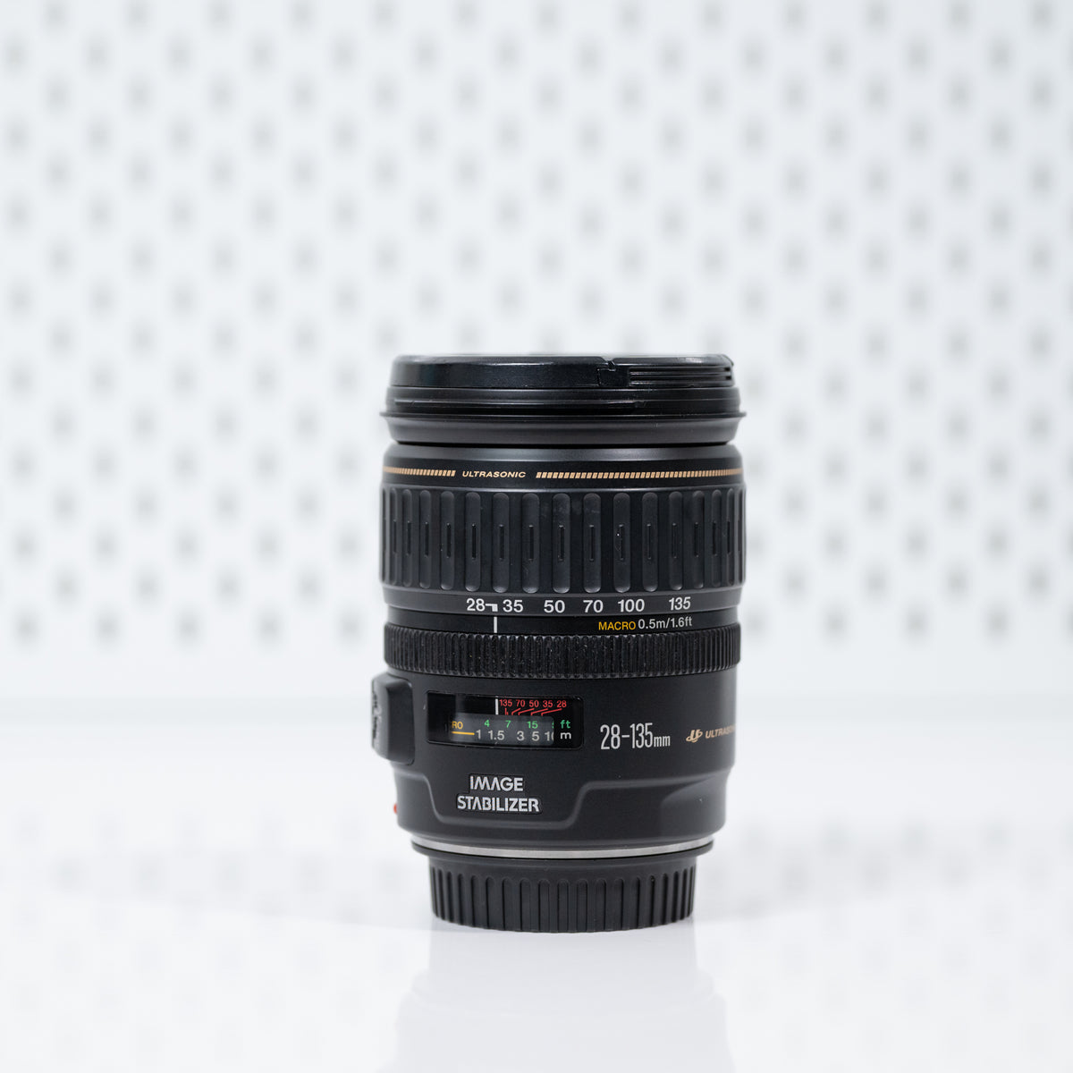 Canon EF 28-135mm f/3.5-5.6 IS USM Usado | Zoom versátil con estabilización de imagen