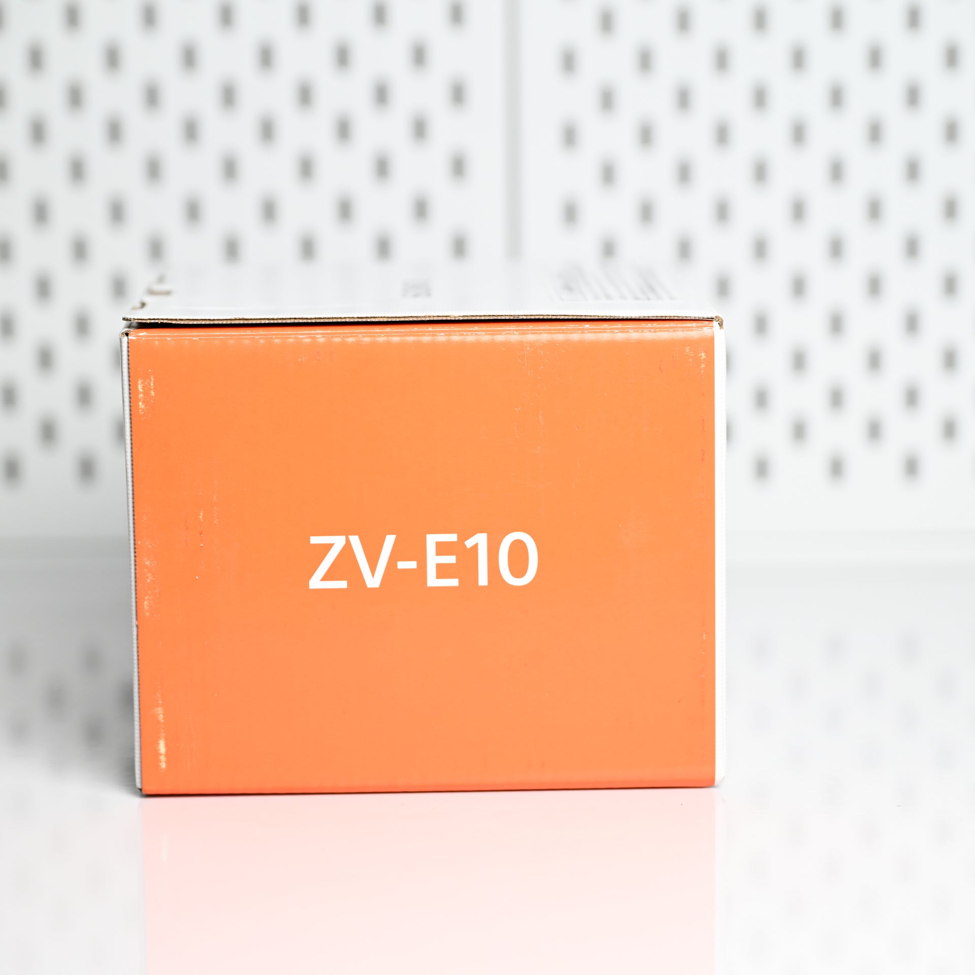 Sony ZV-E10 con lente 16-50mm (Open Box)
