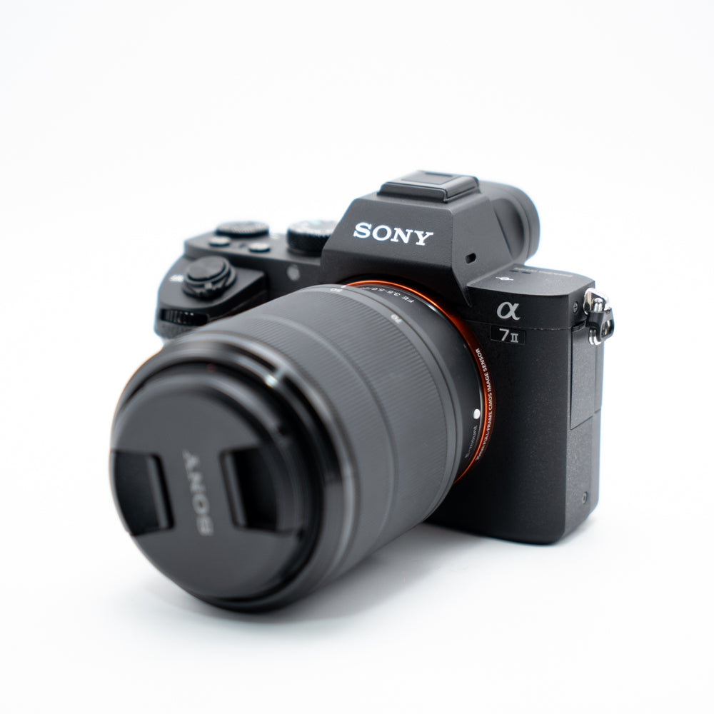 Sony A7 II con lente 28-70 mm – Cámara Full Frame Usada en Estado Impecable