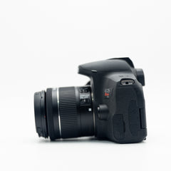 Canon T8i con lente 18-55mm Usada impecable