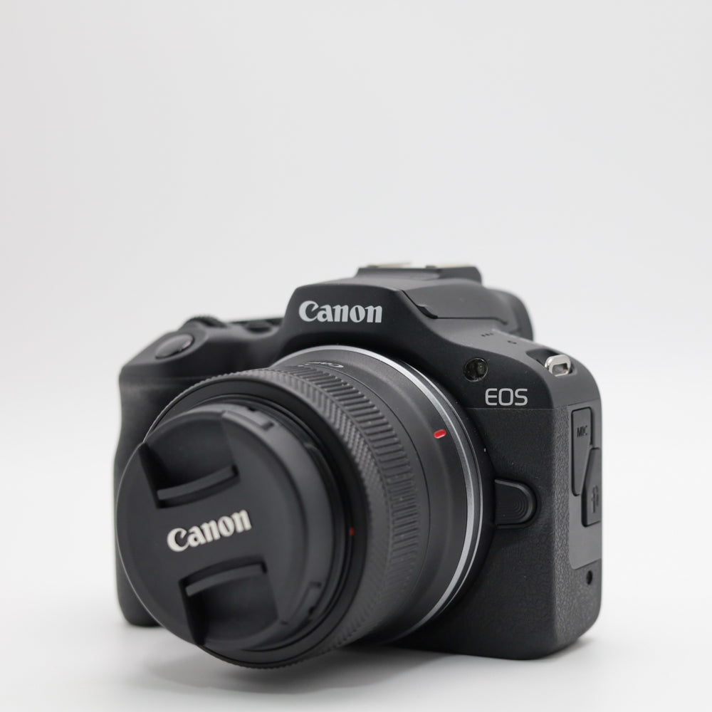 Canon EOS R100 + Lente 18-45 mm — Kit compacto con muy poco uso