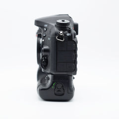 Cámara Nikon D7200 Body con Grip